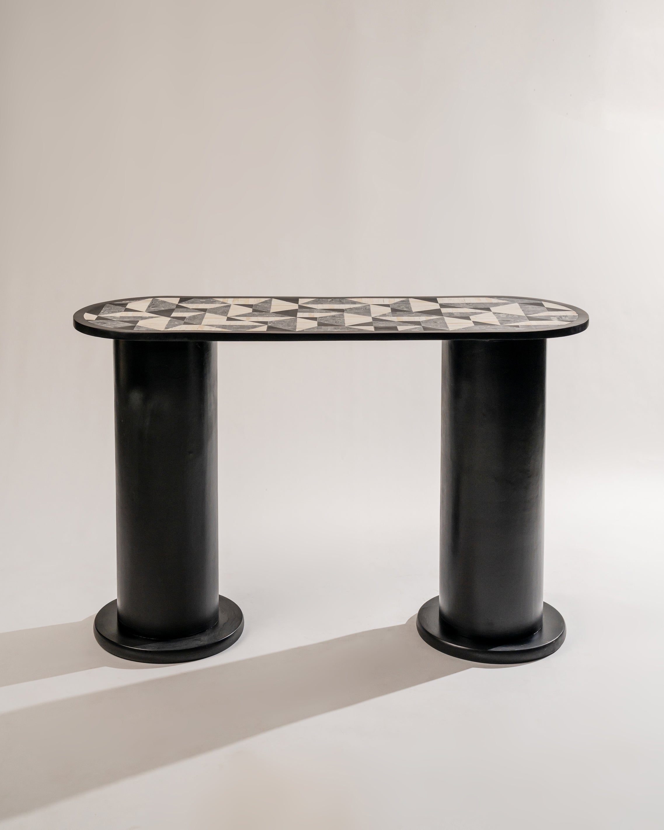 Oro Inlay Table