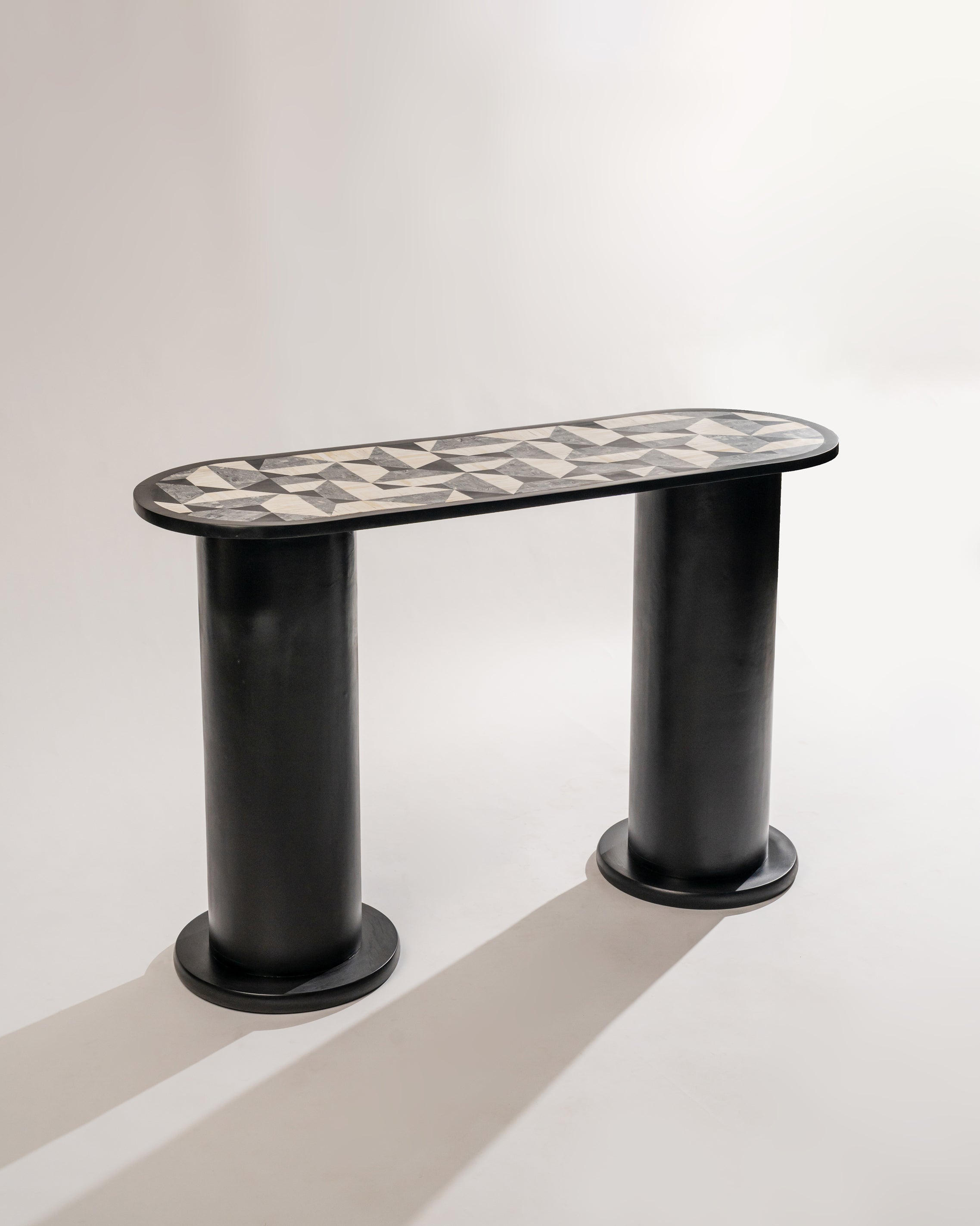 Oro Inlay Table